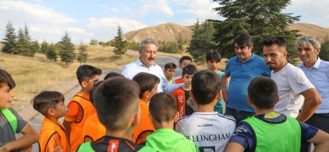 Palancıoğlu,Belsin Tınaztepe'ye okul müjdesini verdi