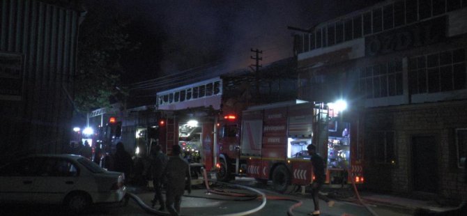 Anbar Mahallesi'nde yangın paniği: 3 iş yeri küle döndü