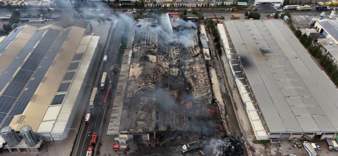 Kayseri'deki fabrika yangınında soğutma çalışması sürüyor