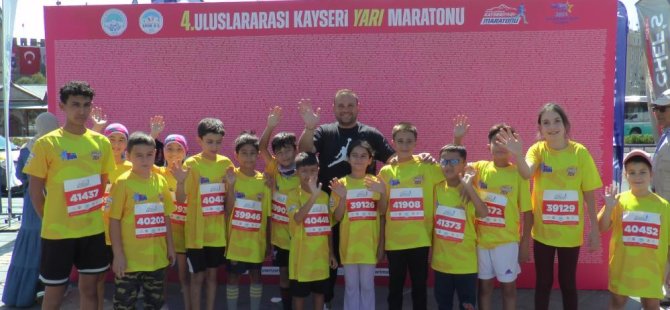 Kayseri Yarı Maratonu’nda bebekler de yarıştı