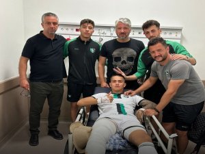 Denizlisporlu Oktay'ın tibia kemiği kırıldı