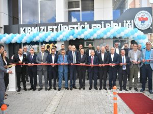 Kayseri Kırmızı Et Üreticileri Birligi Yeni Yerini Başkan Büyükkılıç’ın katılımı ile açtı