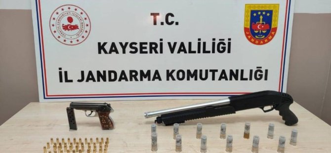 Pınarbaşı'nda silah ticareti yapanlara operasyon