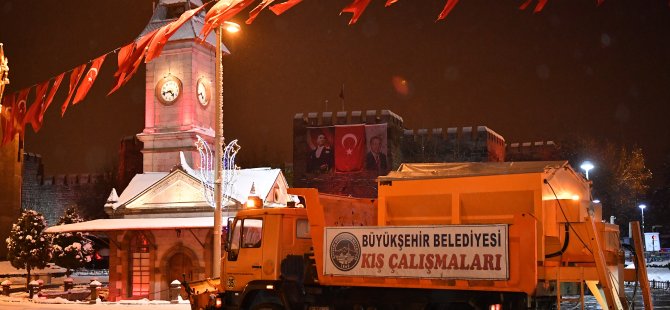 BAŞKAN BÜYÜKKILIÇ: “GECE GÜNDÜZ DEMEDEN SAHADAYIZ”