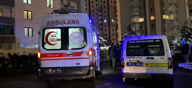 Kocasinan'da Komşuların kavgası kanlı bitti: 2 yaralı