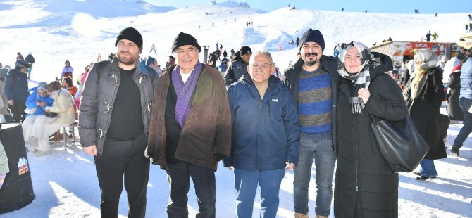 Erciyes, yeni yılın ilk gününde ziyaretçi akınına uğradı