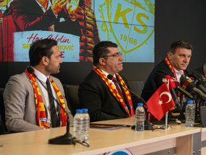 Kayserispor'un yeni teknik direktörü Sergej Jakirovic Kayseri'de