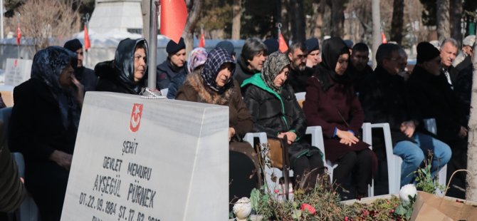 Kayseri'nin ilk kadın şehidi, mezarı başında anıldı