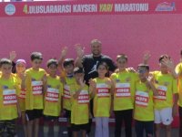 Kayseri Yarı Maratonu’nda bebekler de yarıştı