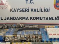 Yol kontrolü yapılan kamyonda 640 paket kaçak sigara bulundu