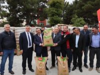 Kayseri Büyükşehir 1000 çiftçiye 250 ton buğdaylık tohum dağıttı