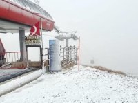 Erciyes hazır gece dağ beyaz renge büründü