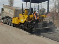 Büyükşehir'den Sarıoğlan'da Yol Bakım Onarım ve Asfaltlama Çalışması