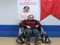 Serebral palsili Derya, boccia sporunda milli takımı hedefliyor