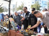 MELİKGAZİ’NİN ANTİKA PAZARI’NA YOĞUN İLGİ